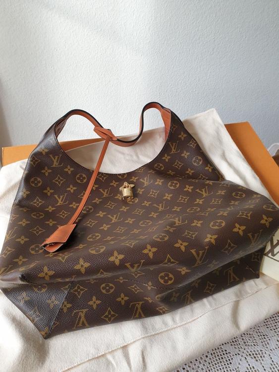 LOUIS VUITTON Duomo Hobo, - Handtaschen & Accessoires 2022