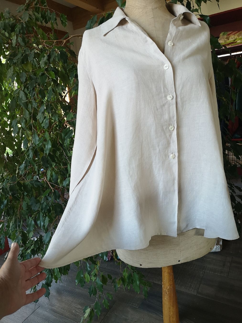 Cacharel Camicette: Chemisier en lin Cacharel – Usato da Fresens venduto da nat_n8xd 1