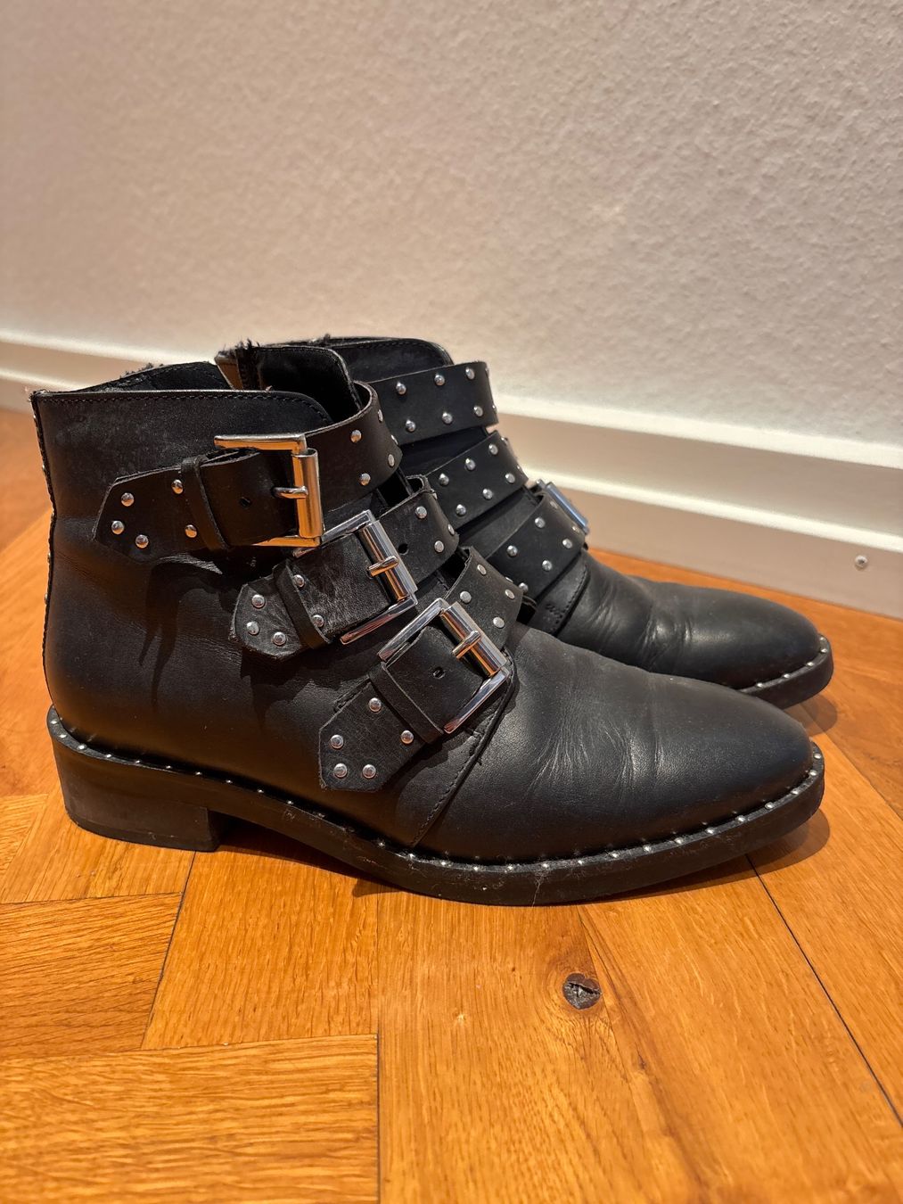 Asos Scarpe da uomo: ASOS ankleboots Gr. 38 – Usato da Zürich venduto da Ksenia_RBR 1