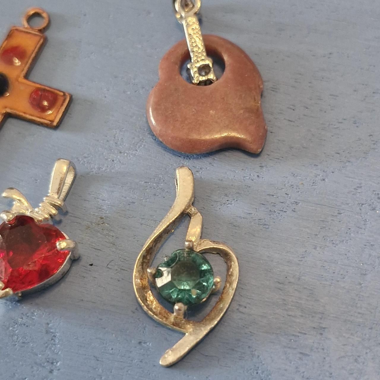 Autres bijoux: pendentifs  – D'occasion à Neuchâtel par yas_zdb7 1