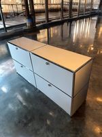 USM Haller Sideboard lichtgrau mit 4 Klappen