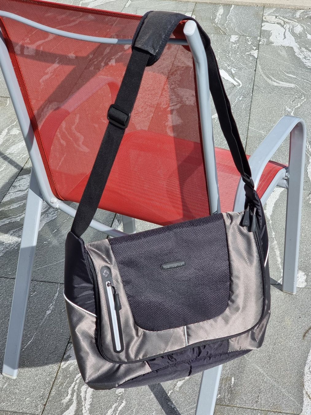 Samsonite Taschen: Samsonite Umhängetasche für Laptop oder anderes – Gebraucht aus Obergerlafingen von dede-SO 1