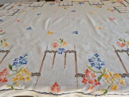 Leinen Tischdecke handbestickt mit Blumenmuster