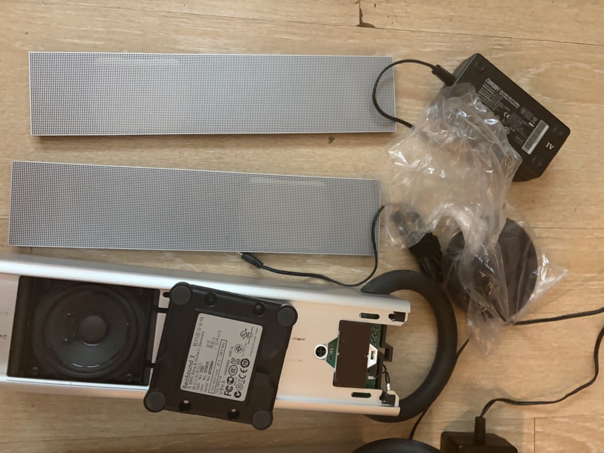 Bang & Olufsen Casse acustiche: Bang & Olufsen BeoSound 3 Set – Difettoso da St-Légier-Chiésaz venduto da jldr1273 4
