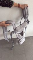 Babytrage grau, neuwertig