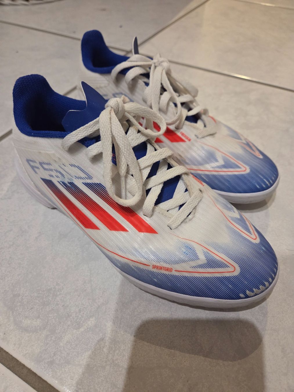 Adidas Scarpe per ragazzi: Adidas F50 Hallenschuhe 36 – Usato da Gelterkinden venduto da Cel07