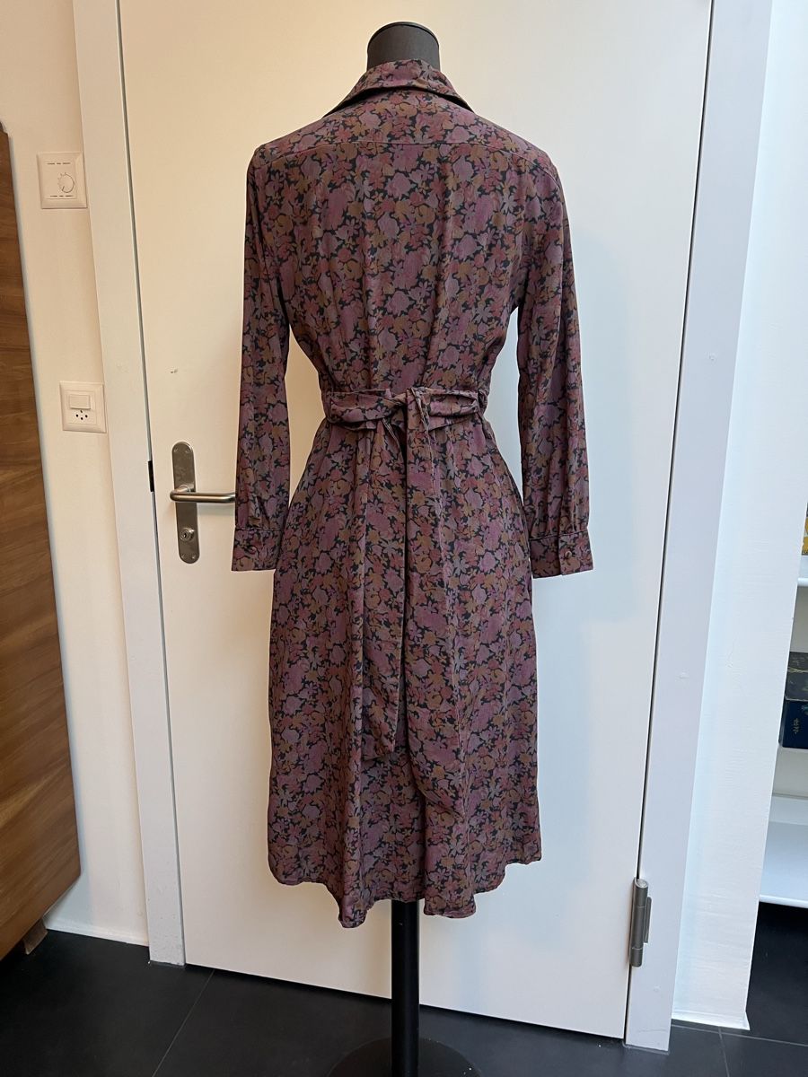 Robes: MaxMara Seidenkleid 34 – D'occasion à Wabern par La-Vitrine 2