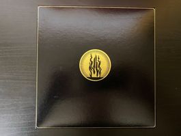 Von Thronstahl – Sacrificare [CD Box Set DE 2007]