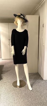 Élégante robe bleu foncé