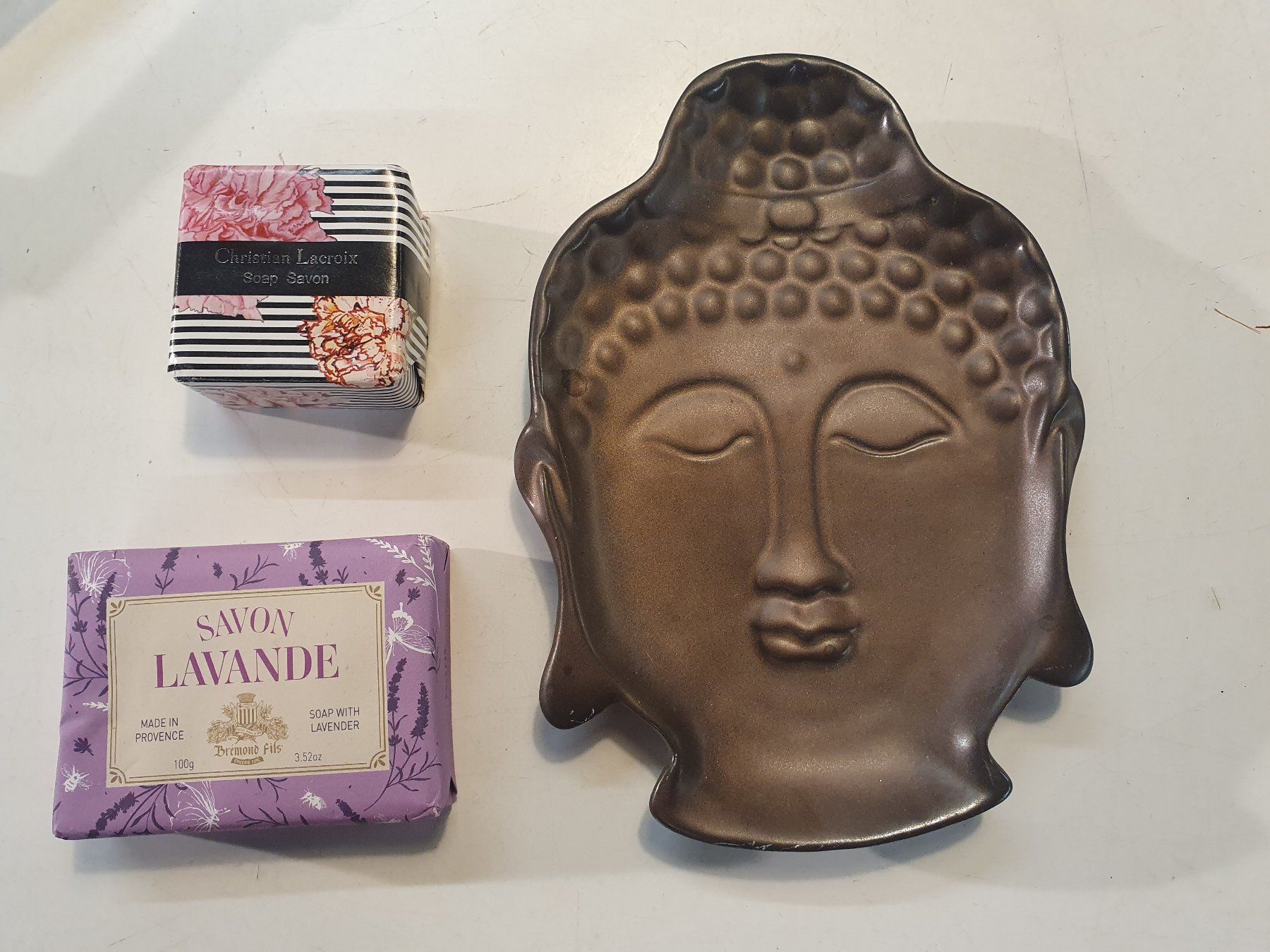 Doccia: 2 Stk Seife mit Buddha Seifenschale – Usato da Zürich venduto da loosebone 1