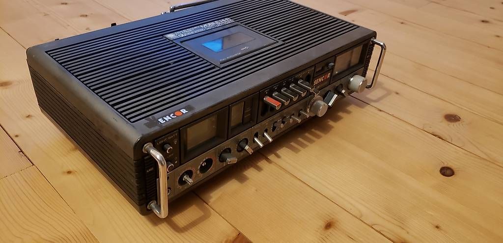 Sistemi audio & multimediali: Ghettoblaster Analog – Usato da Cazis venduto da Morrisb 1