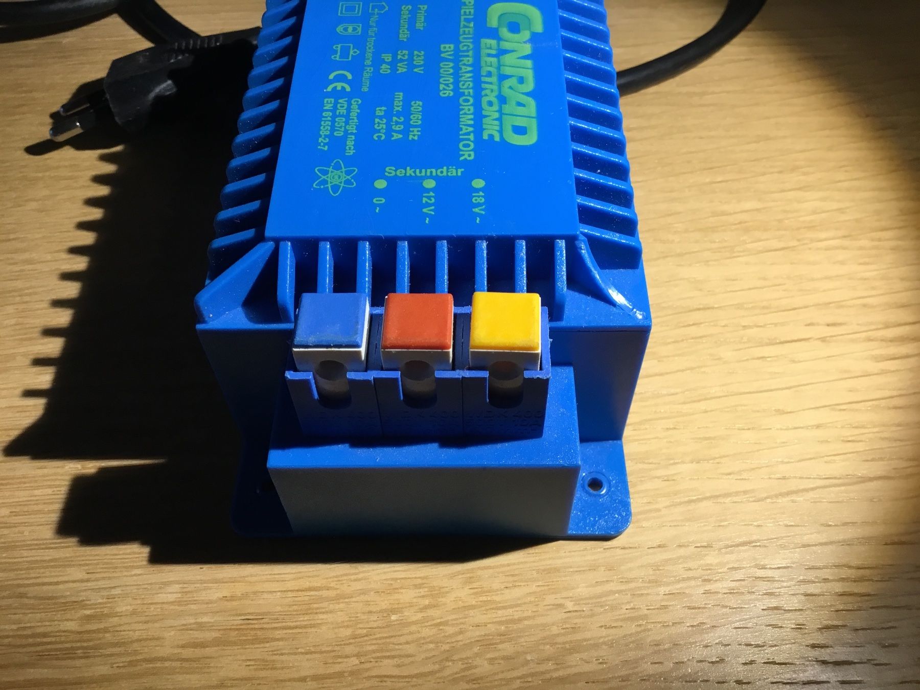 Modellini di ferrovie: Conrad Trafo BV 00/026 max 2,9A 52VA – Usato da Winkel venduto da merklinch 2