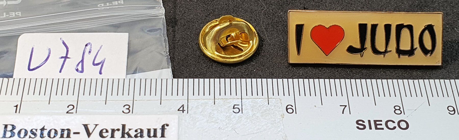 Placchette & Badge: U784 - Pin I Like JUDO  /  Herz – Usato da Reinach BL venduto da Boston-Verkauf 2