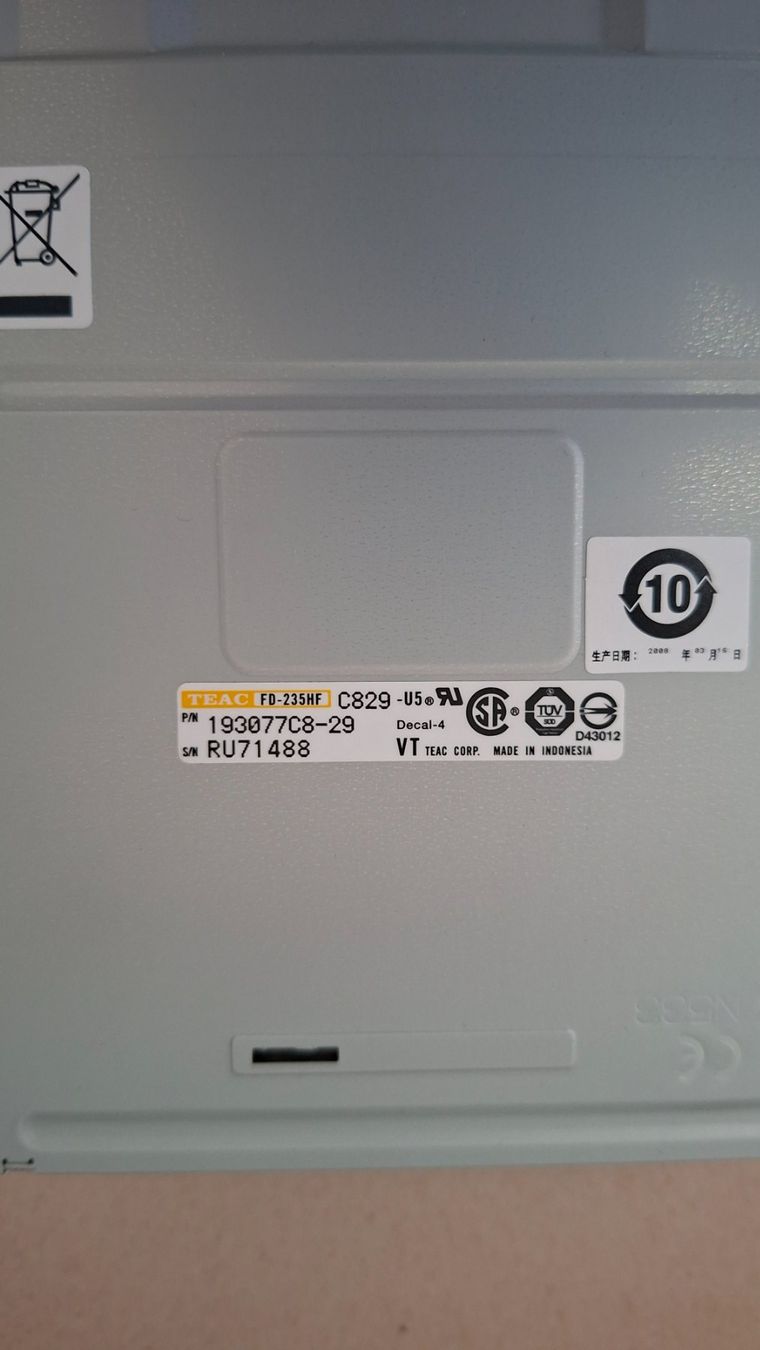 Elektronikbauteile: Floppy Disk e lettori – Gebraucht aus Genestrerio von mor_fnw8 5