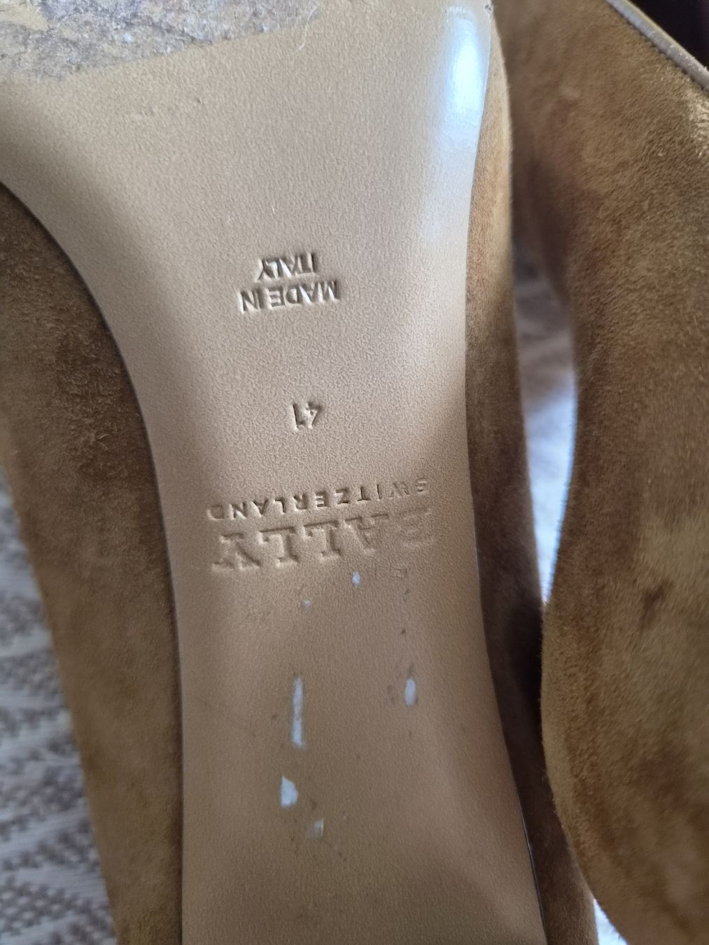 Bally Chaussures femmes: BALLY schöner Wildlederpumps Gr.41 – Neuf (Voir description) à Frenkendorf par Moon111 6