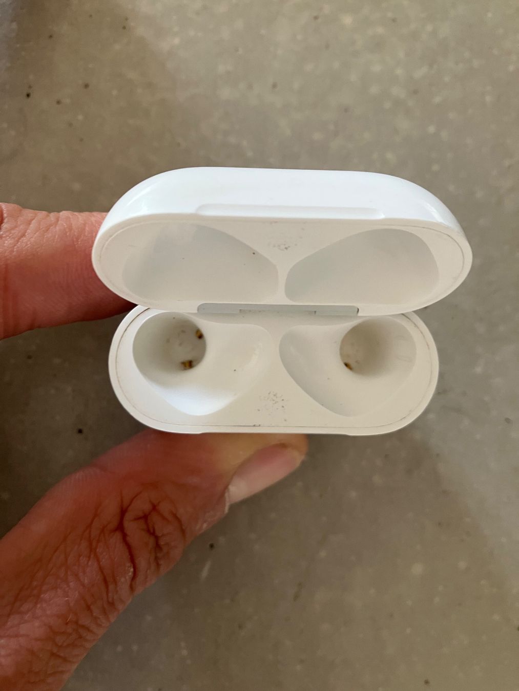 Apple Kopfhörer: APPLE AIRPODS 4 CASE ANC – Gebraucht aus Lausanne von mr.v 3