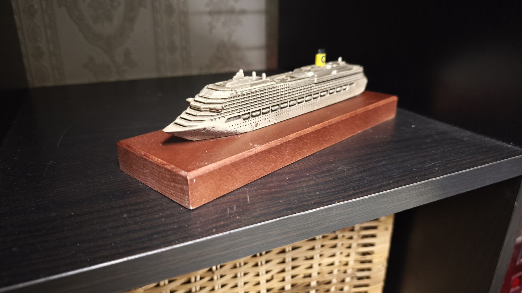 Kit di modellismo & Modellini statici: Costa Serena Schiffsmodell – Usato da Gränichen venduto da H-wie-Holzig 1