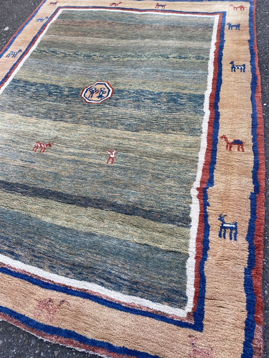 Tappeti: Dekorative Perser Teppich Gabbeh mit schöne Monster – Usato da Männedorf venduto da Adamiat 4