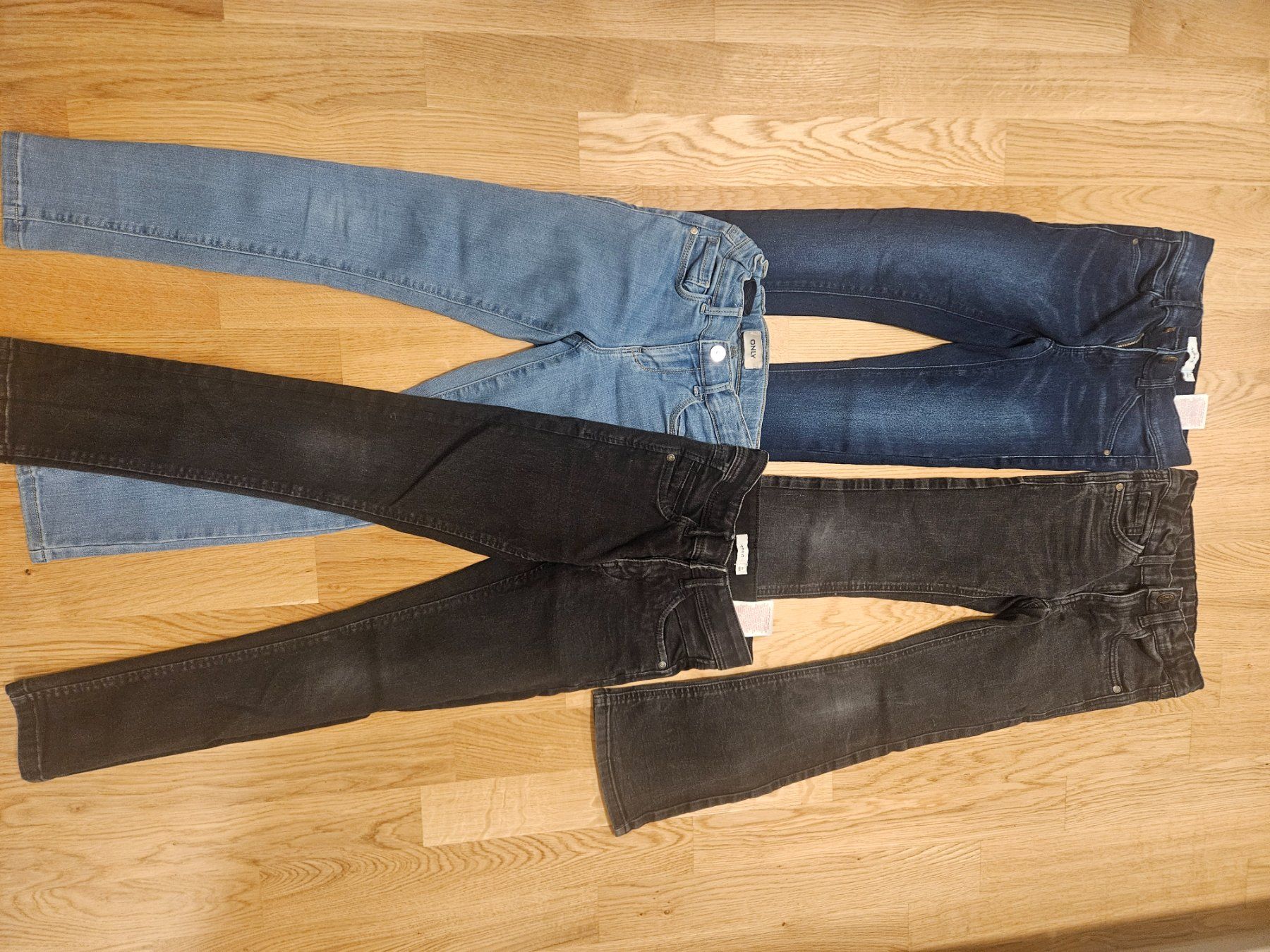 Pantaloni: Mädchenjeans, Grösse128 – Usato da Luzern venduto da daci123 1