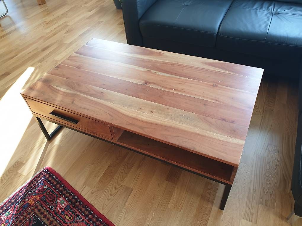 Tavoli: Couchtisch Industrial Holz Metall – Usato da Fislisbach venduto da abo9