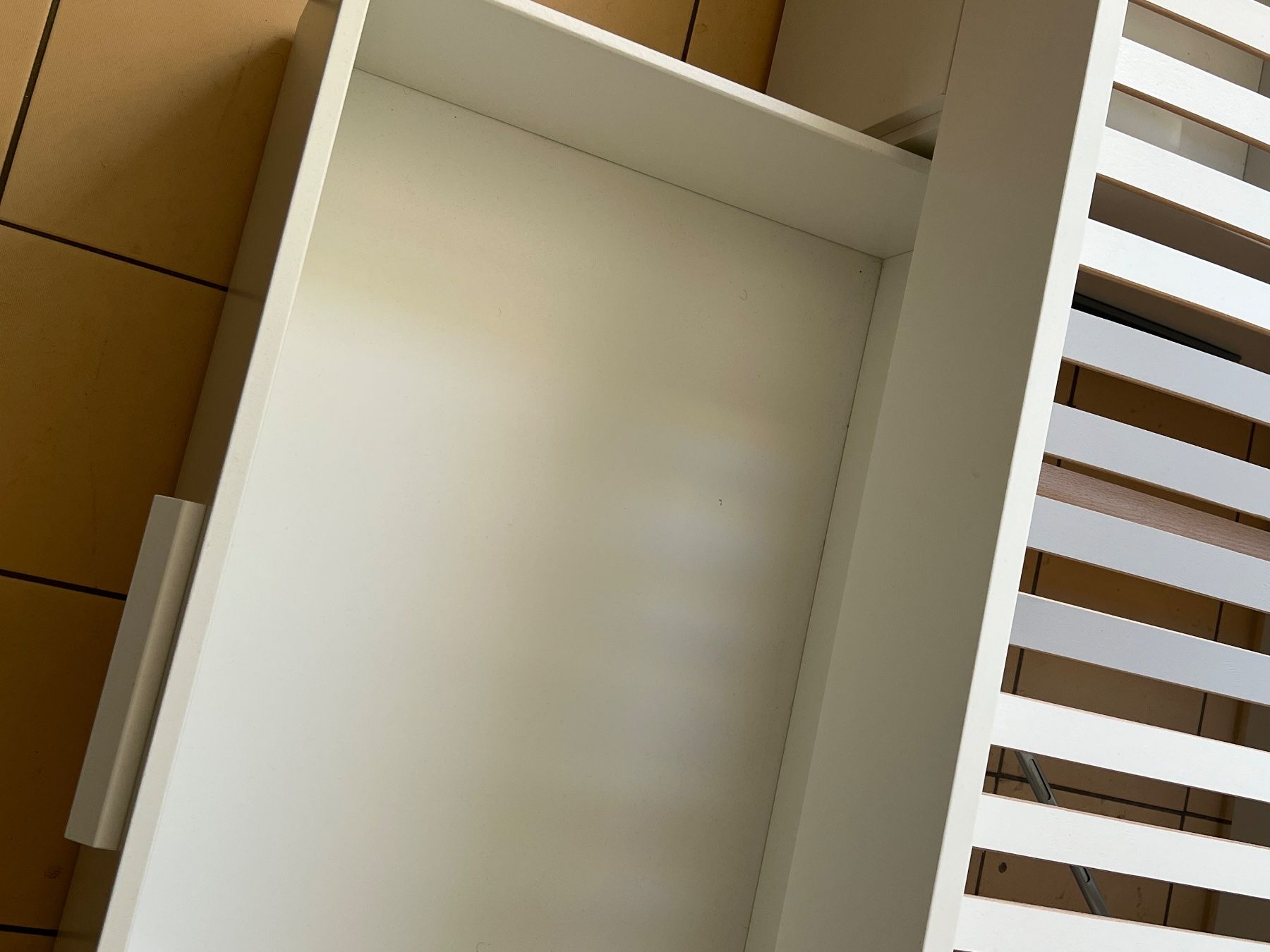 Ikea Letti: Lit IKEA BRIMNES  Bon état – Usato da Montherod venduto da bou_qq6t 1