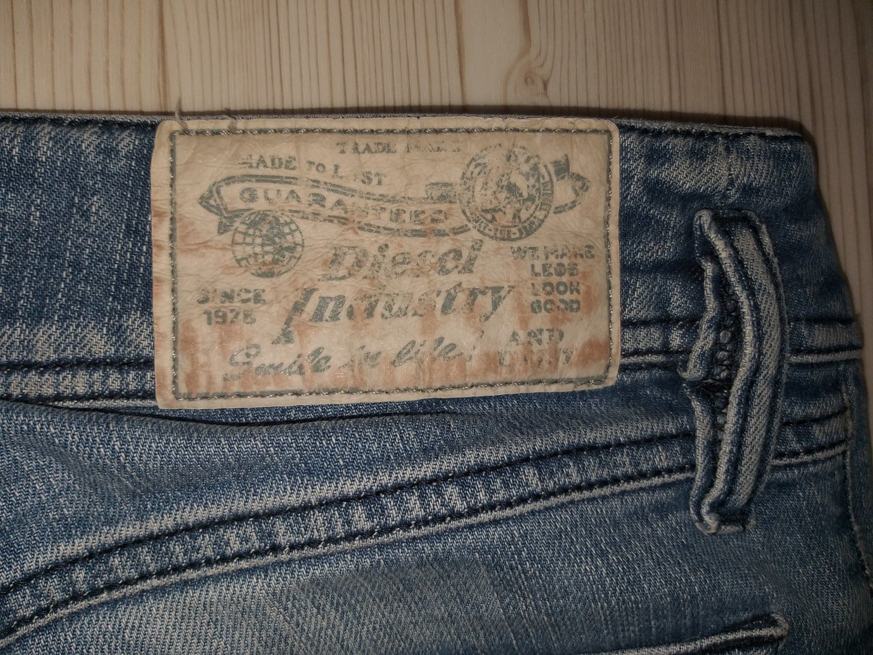 Diesel Jeans: Jeans DIESEL MATIC  Taille / Grosse W 27 L 32..... – Usato da Cossonay-ville venduto da Super-Price-Quality 8