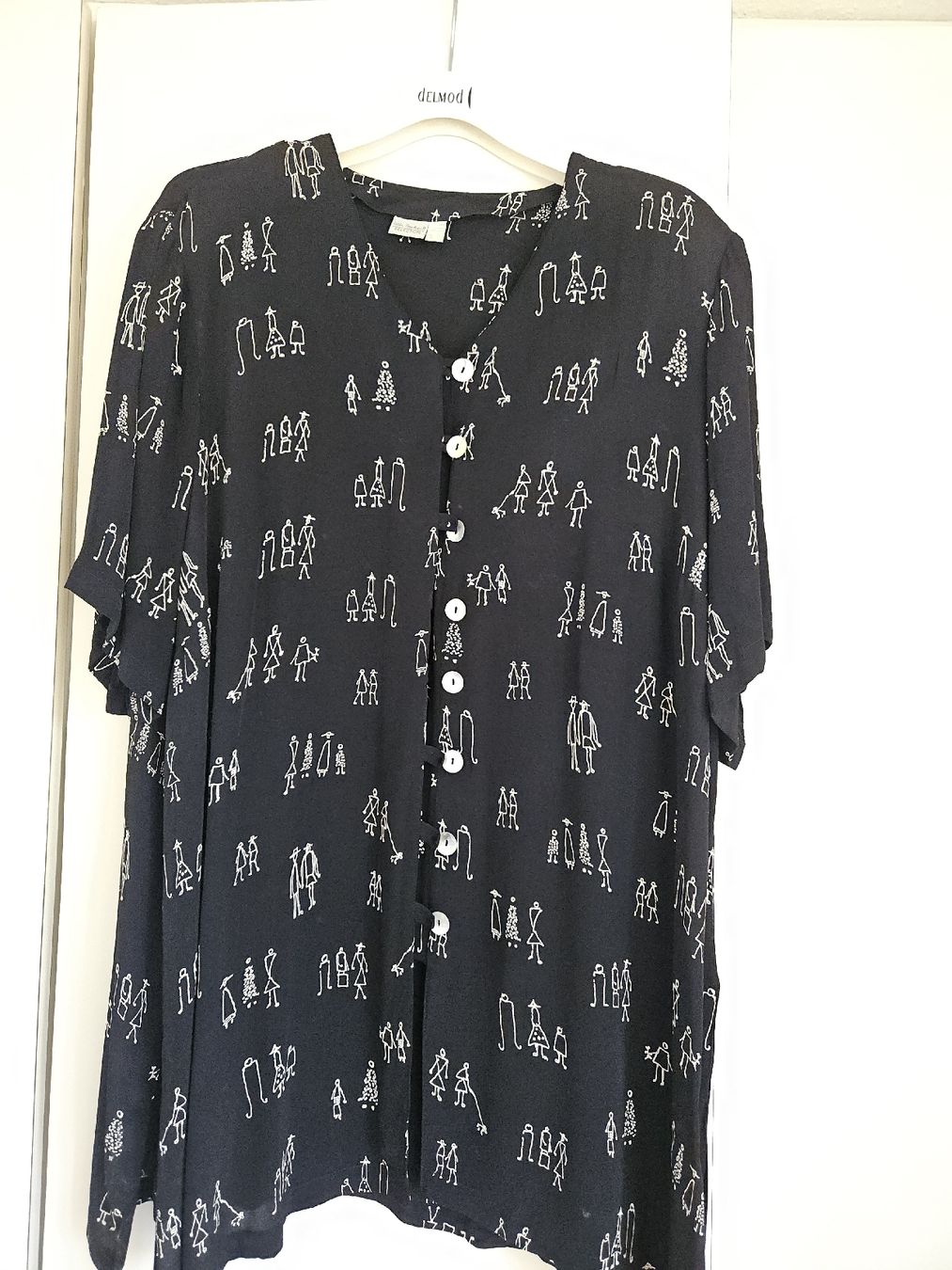 Ulla Popken Blusen: Ulla Popken Bluse Schwarz mit Print Grösse 46/48 – Gebraucht aus Urdorf von Colina