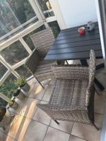 Salon de balcon/terrasse en résine tressée - super état!