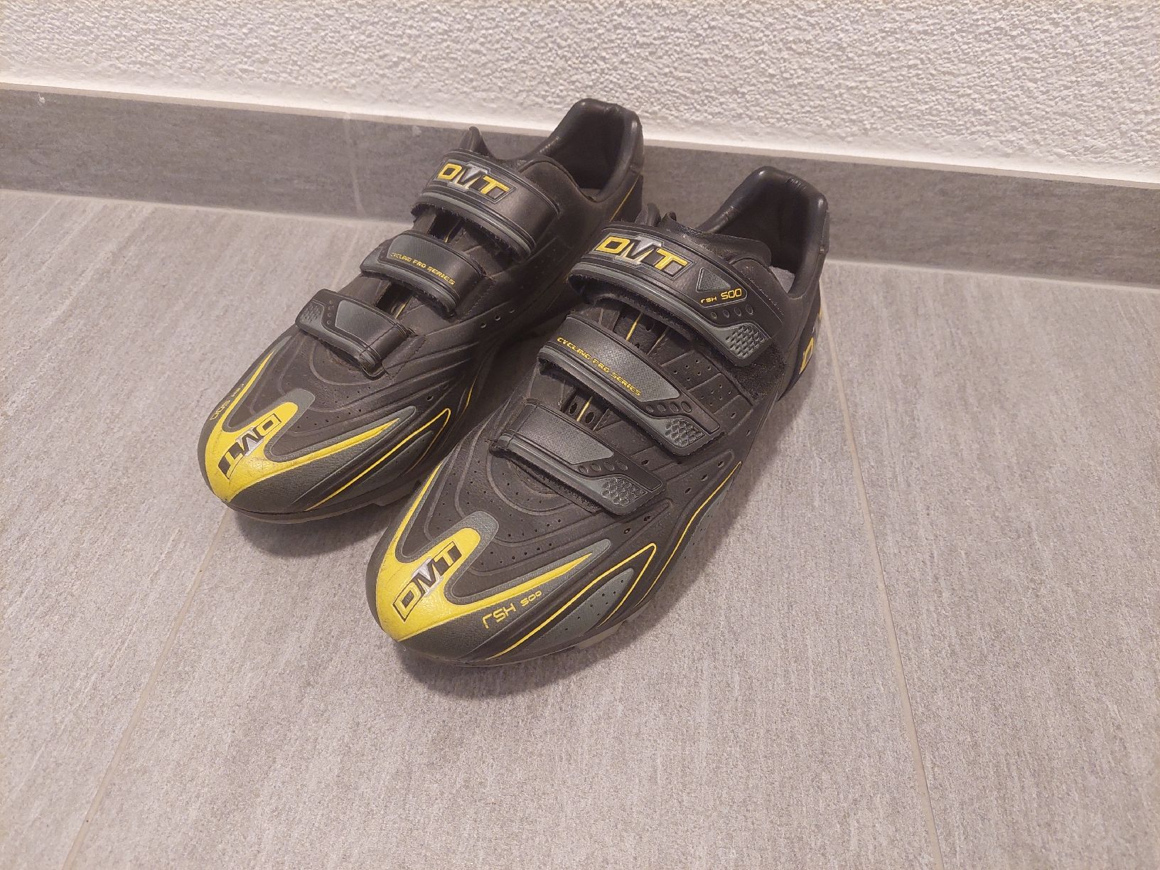 Scarpe da uomo: DMT Radschuhe Grösse 45 – Usato da St. Moritz venduto da psina20