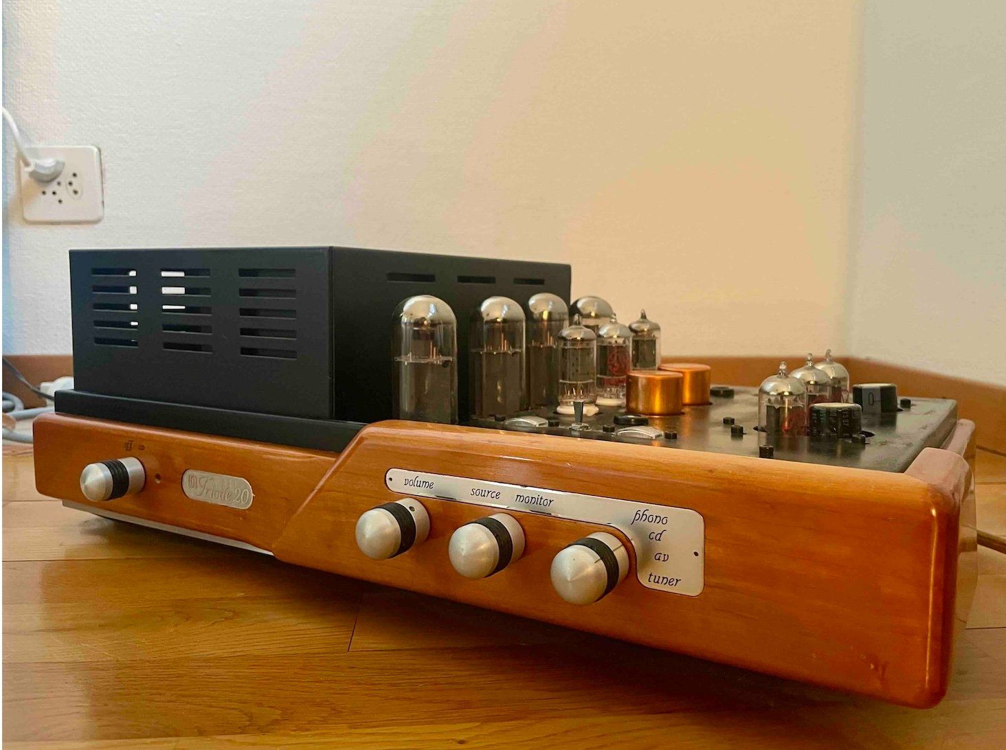 Amplificateurs: Unison Research Triode 20 – D'occasion à Zürich par blumengiesskanne 4