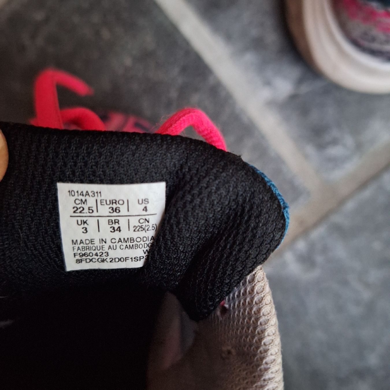 Asics Scarpe per ragazzi: Asics Kinderschuhe Grösse 36 – Usato da Schübelbach venduto da rab02 2