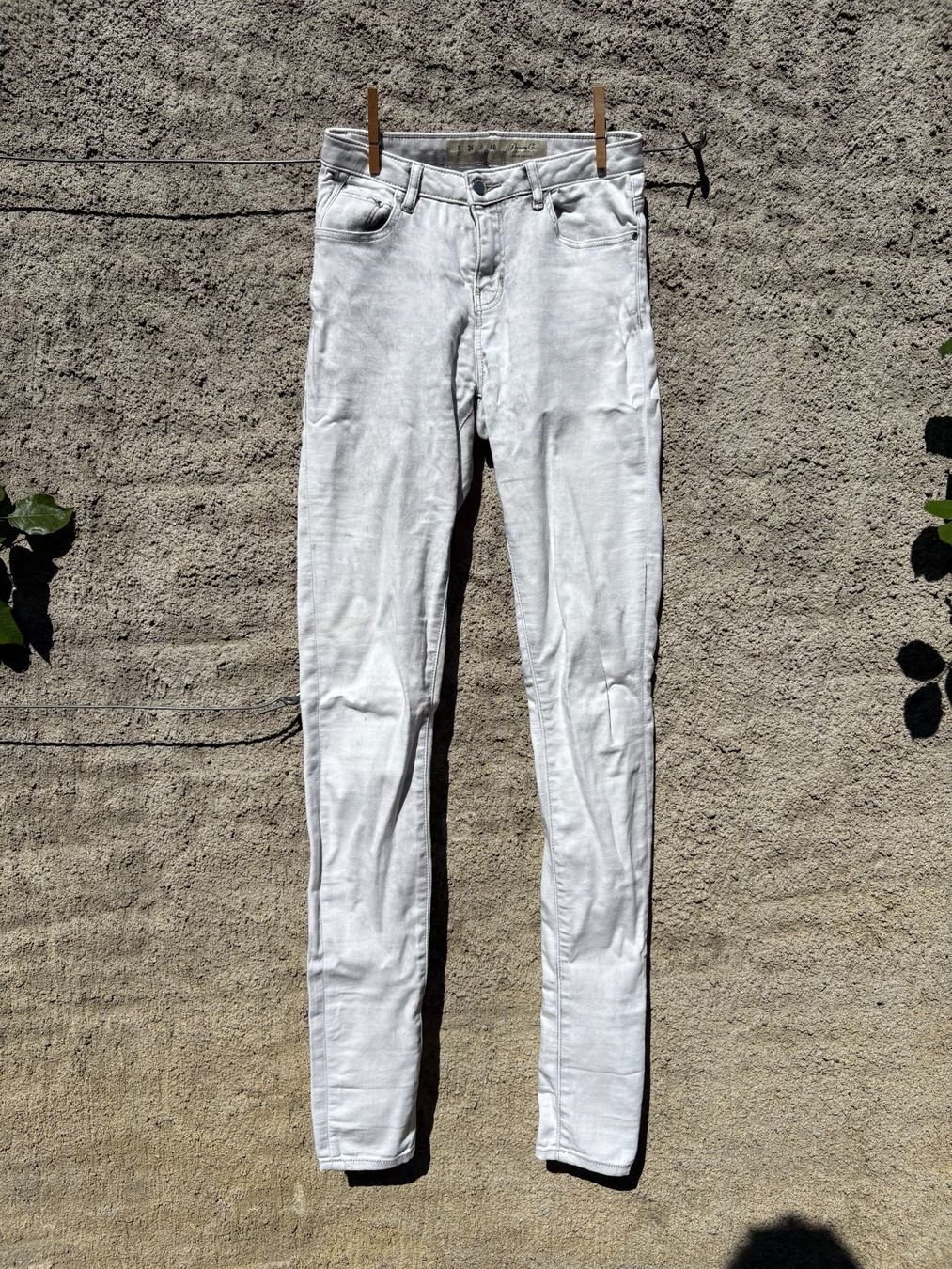 Jeans: Y2K Highwaist Skinny Jeans stonewashed hellgrau – Neu (gemäss Beschreibung) aus Wittnau von cel_j8w9