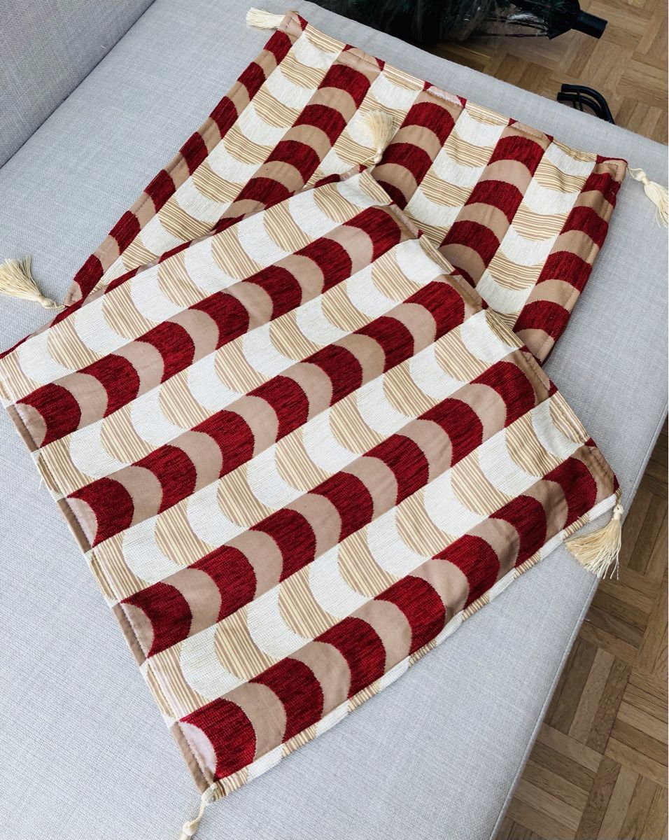 Kissen: Hausse coussins décoratifs – Gebraucht aus Clarens von Piluka