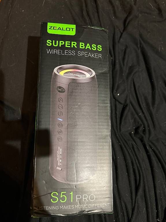 Lautsprecher: Super Bass – Gebraucht aus Forch von Looren955