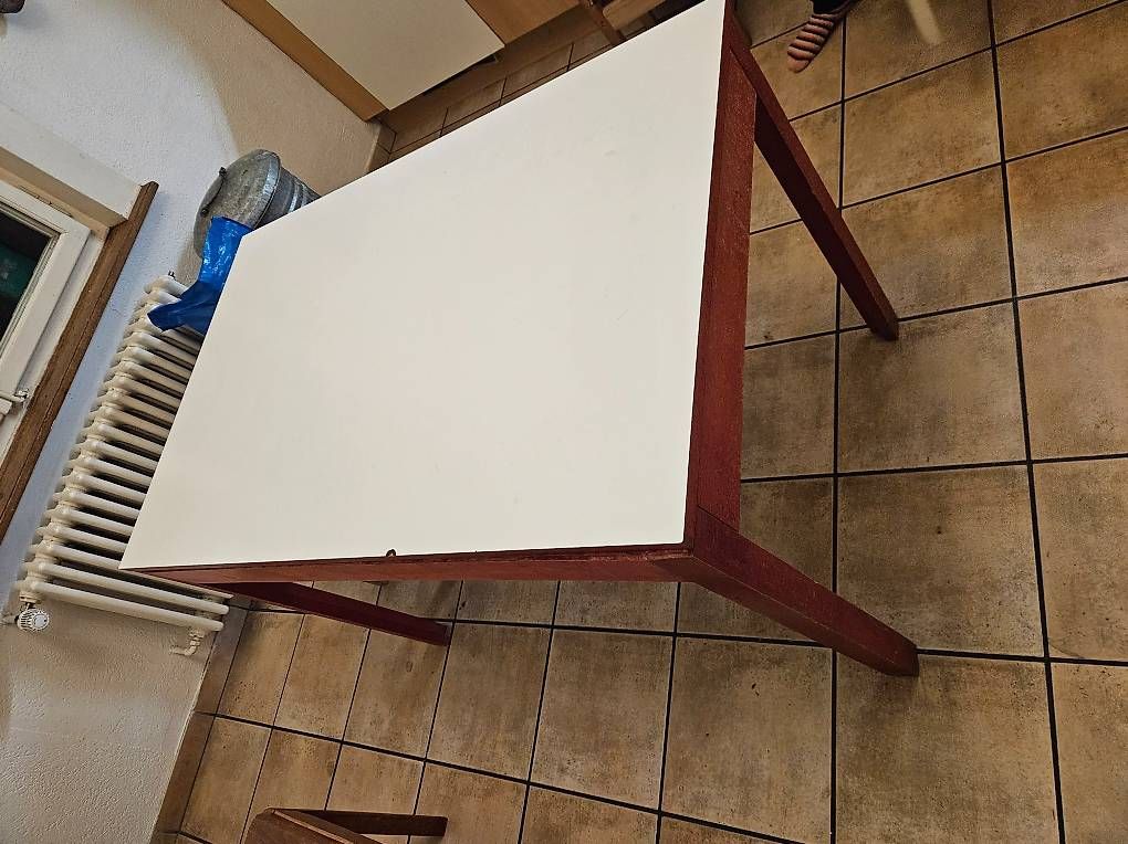 Tische: Küchentisch gratis – Gebraucht aus Zürich von jan_s988 1