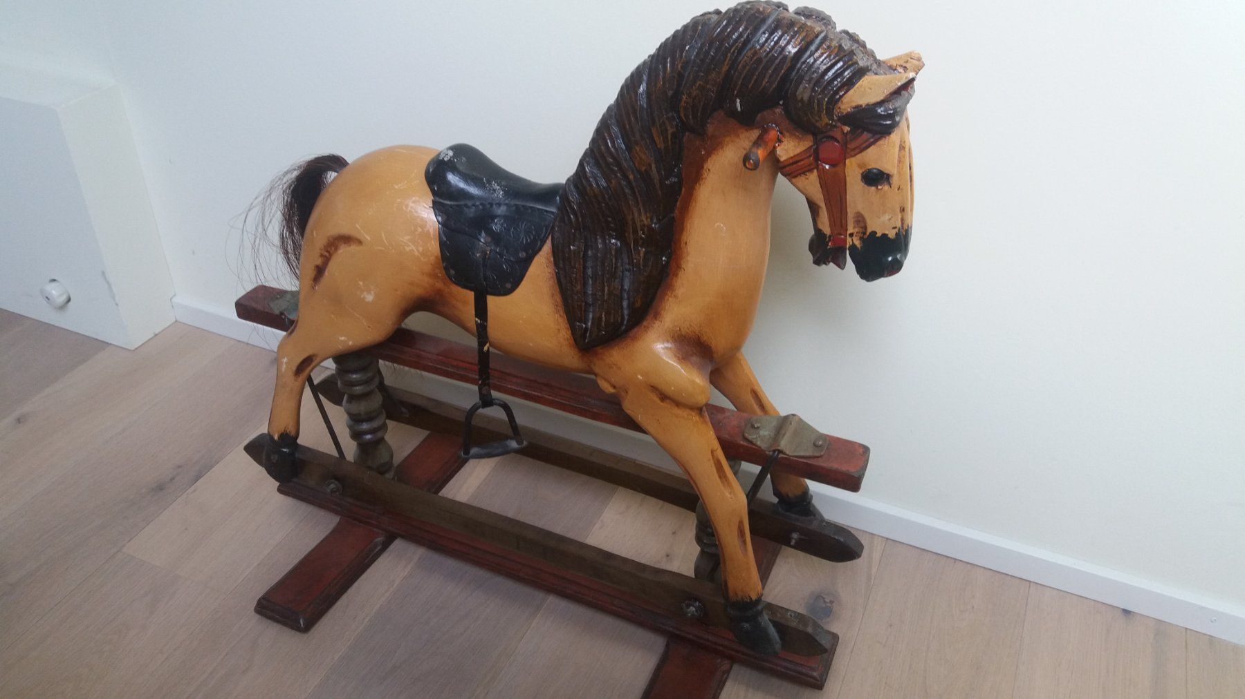 Jouets: Schaukelpferd antik – D'occasion à Bennau par 123rehans 2