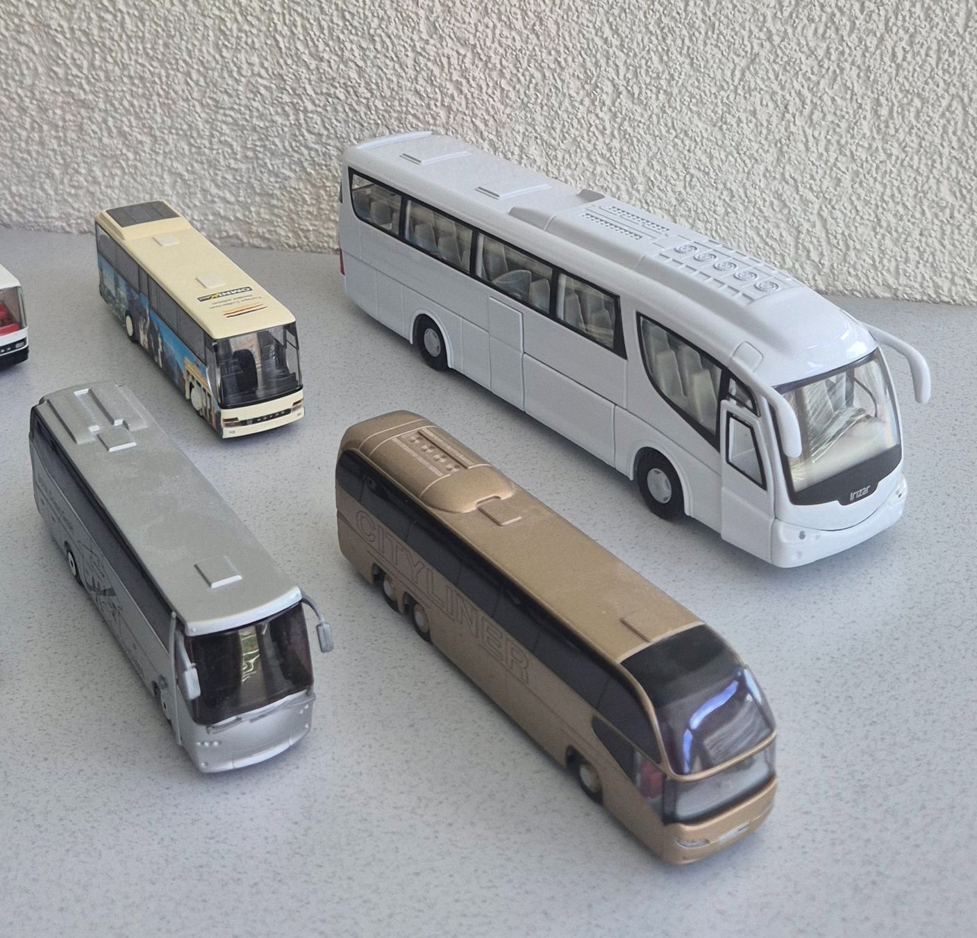 Modellini d'auto: 1 Stk aus diversen Bus-Modellen 1:87 & 1:50 – Usato da Zürich venduto da tppx 1