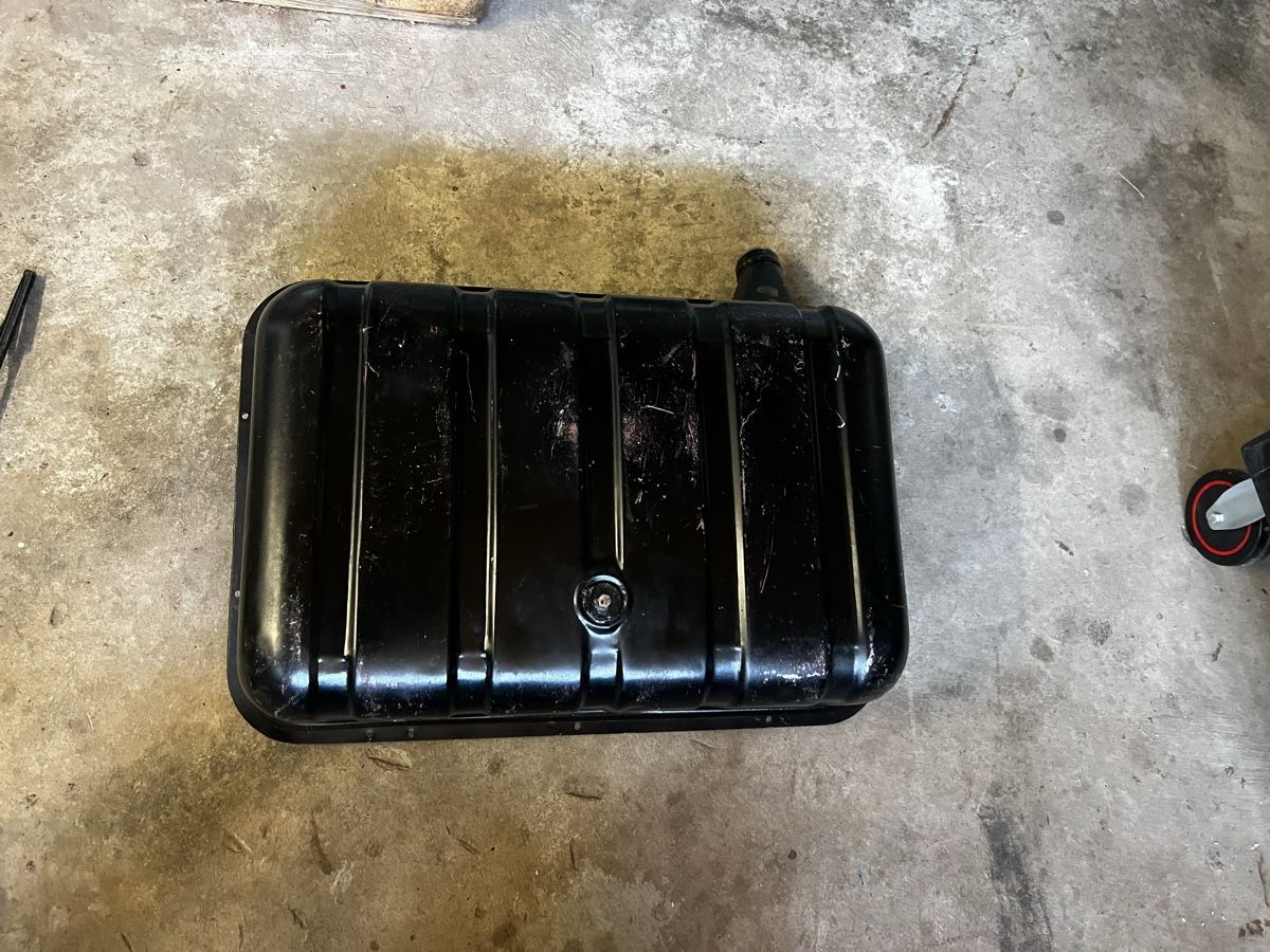 Volvo Toutes les pièces auto: Benzintank Volvo 122S, 121, 123GT – D'occasion à Schönengrund par Oldbutgold93 2