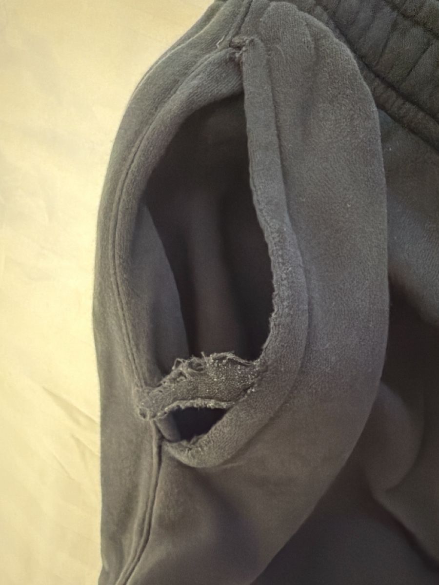 Nike Hosen: Nike Trainerhose Farbe Schwarz  – Gebraucht aus Berikon von Justinmark 3