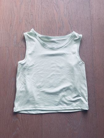 Neues Mädchen Top Gr. 140, Sporttop, pistachegrün, Sommertop