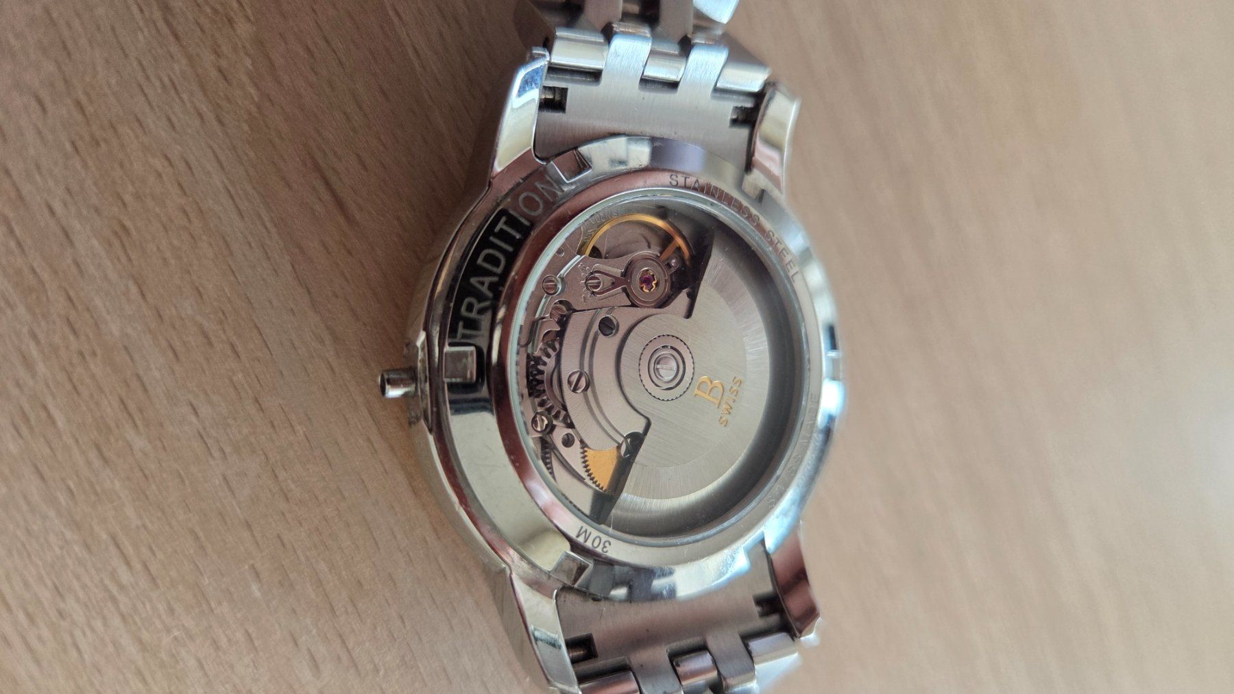 Swiss Montres: B Swiss Tradition Uhr Automatic – Défectueux à Emmenbrücke par Crabtree13 1
