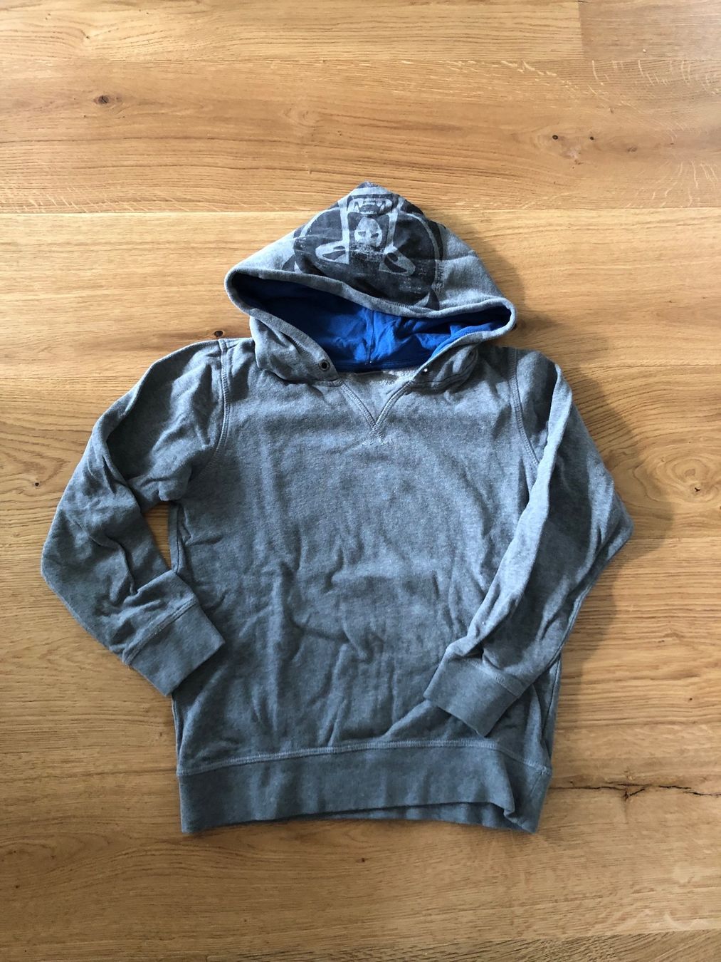 Esprit Maglioni & Felpe: ESPRIT KAPUZENPULLOVER 128/ 134 – Usato da Wattwil venduto da jopara