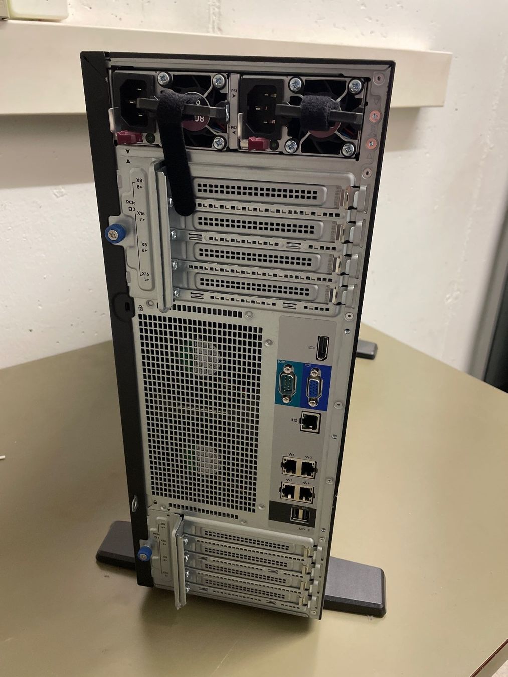 Hewlett Packard Server: HPE ProLiant ML350 Gen10 – Usato da Brugg AG venduto da DaetwilerAG 3