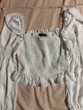 Elegantes Oberteil mit Puffärmeln, verdient 2Chance :)