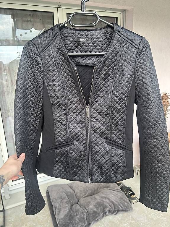 Giacche: Olsen Blazer  – Usato da Niederbuchsiten venduto da idontknow.