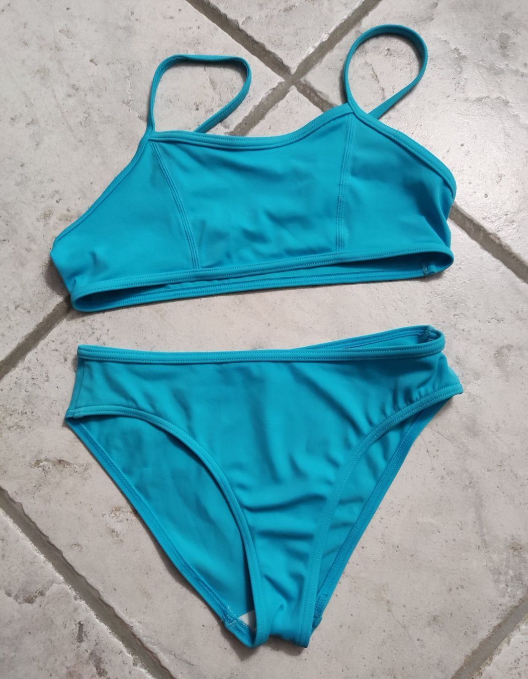 Badekleider & Bikinis: Mädchen Bikini Set – Gebraucht aus Chur von Rodanisa 1