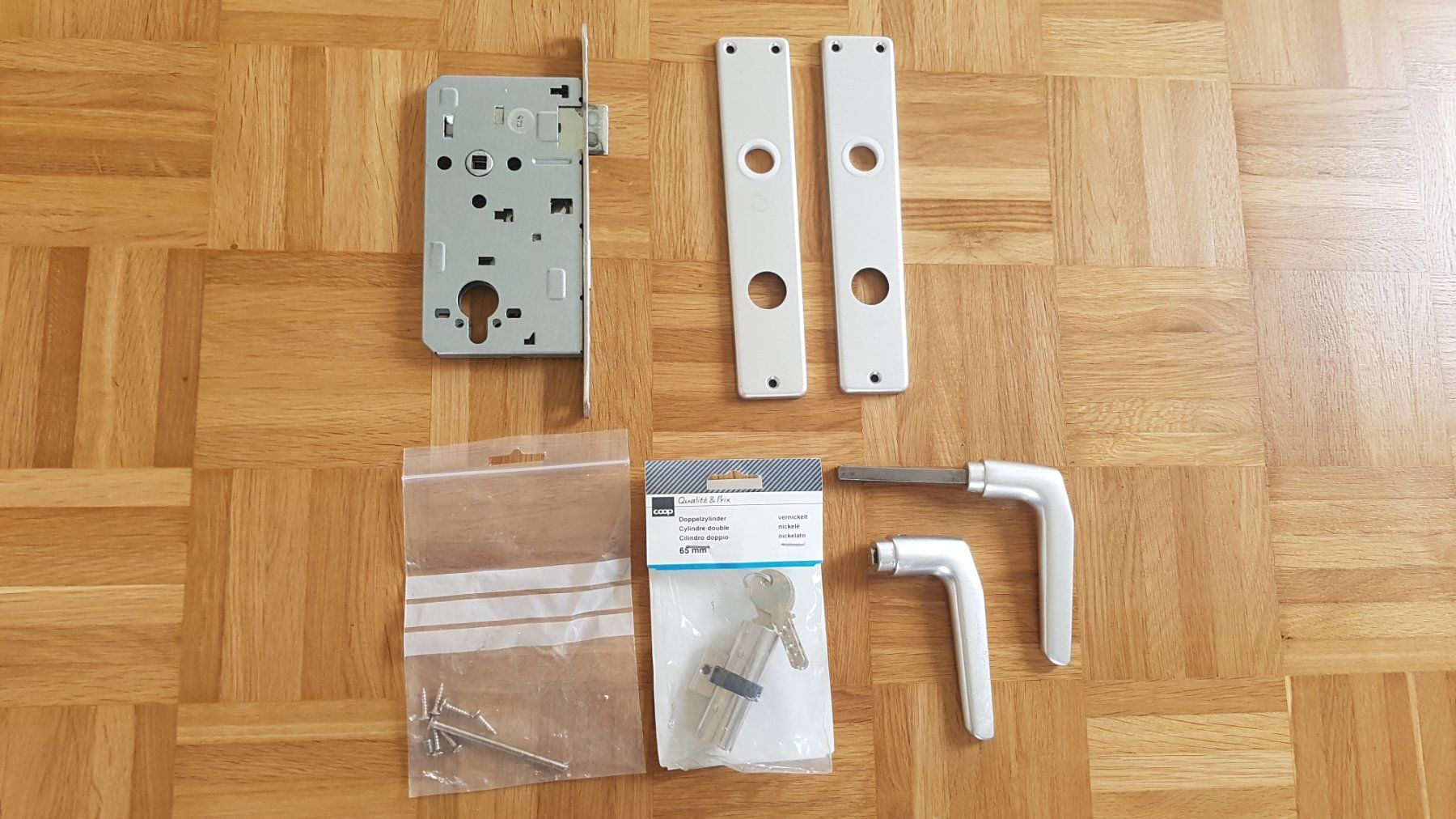 Cilindri per serratura: Set mit Doppelzylinder 65mm vernickelt coop – Nuovo (secondo la descrizione) da Zürich venduto da yro_qvz7