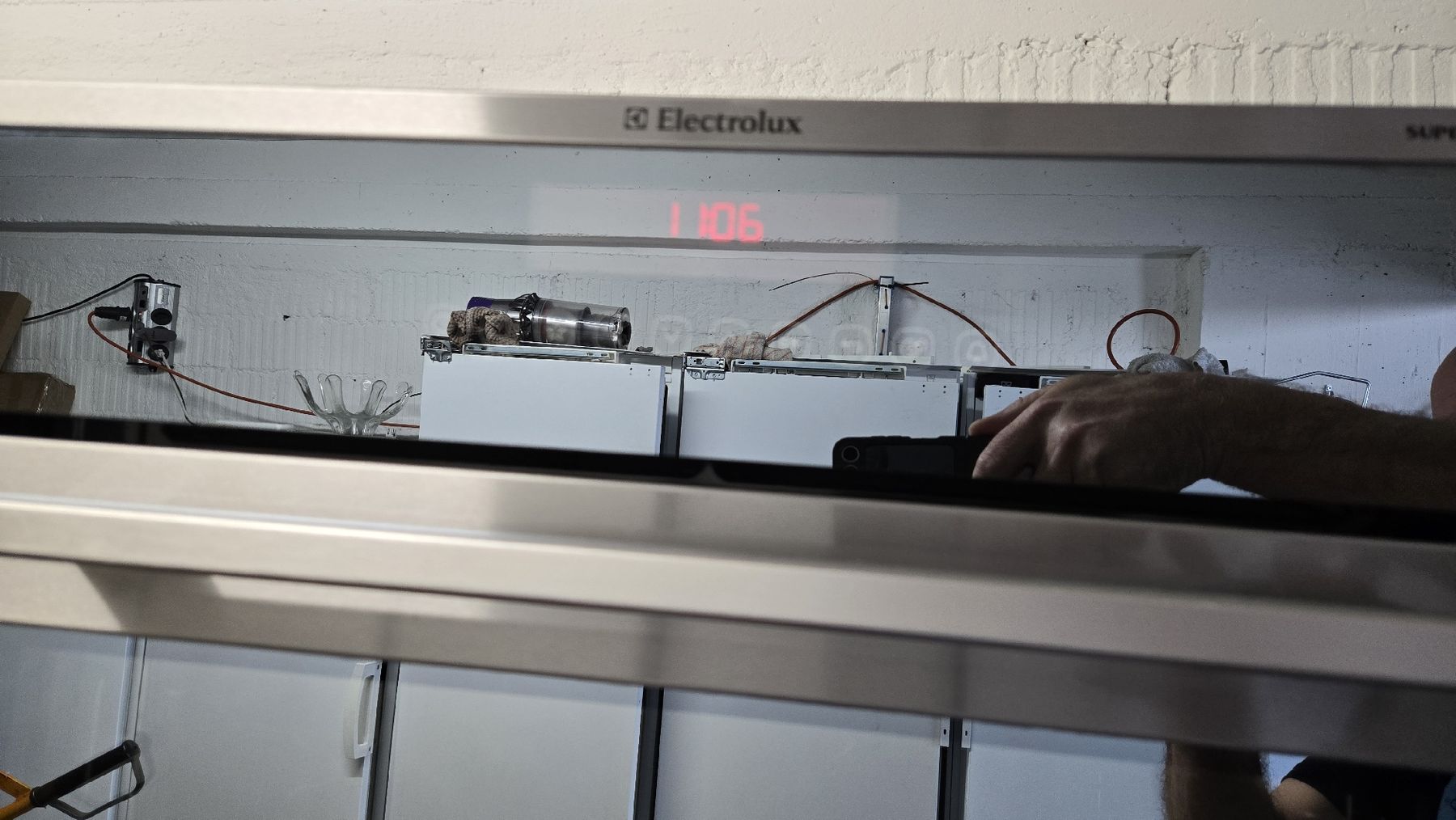 Electrolux Forni: Electrolux Backofen EBSL6CN mit integrierter wärmeschublade – Usato da Rümlang venduto da Idre