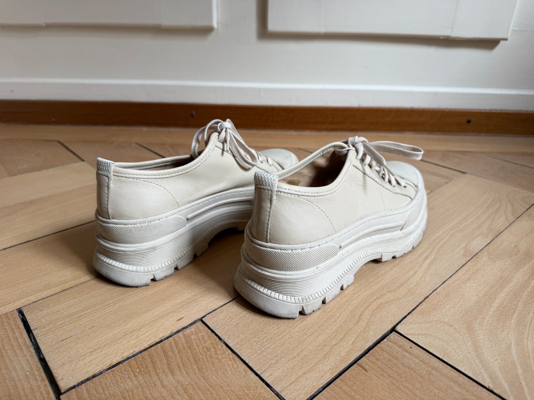 Mjus Chaussures femmes: MJUS - Leder Halbschuhe beige 39 – D'occasion à Zürich par Diazaio 2