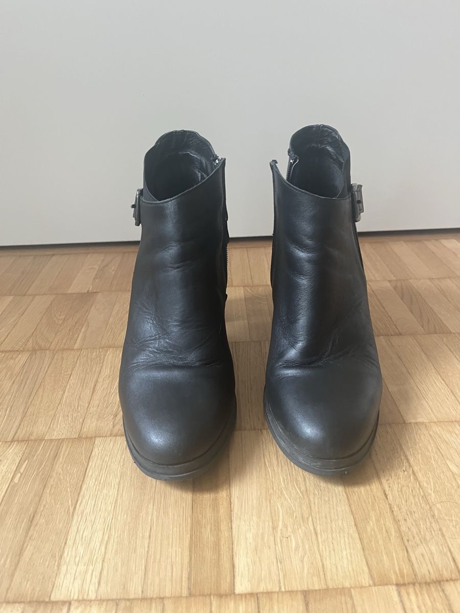Scarpe da donna: BATA Stiefeletten – Usato da Basel venduto da mar_rlr9 1